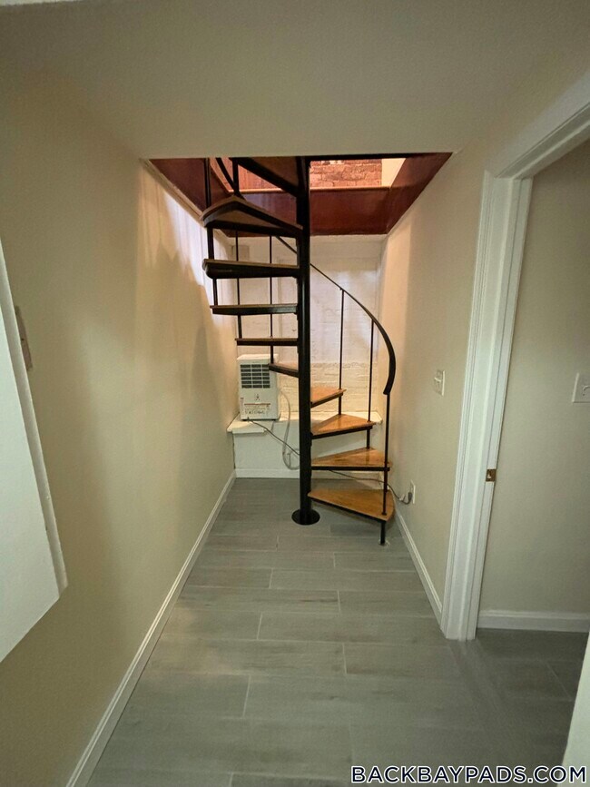 Building Photo - 277 Marlborough St