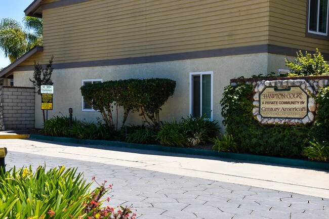 Building Photo - Steps to Chapman University