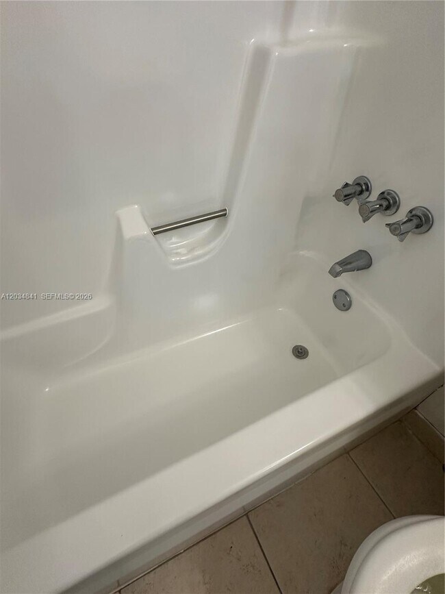 Building Photo - 3490 La Jardin Ct
