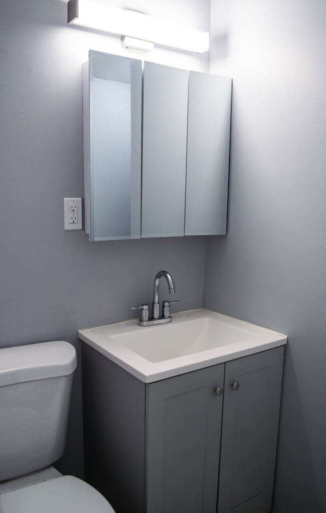 Building Photo - 91 Henry St