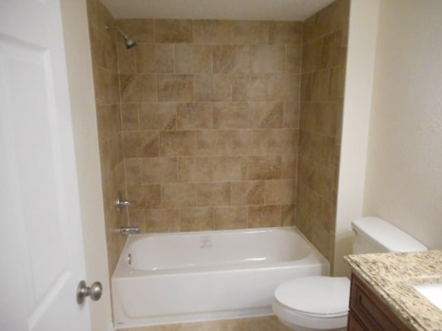 Building Photo - 1st Floor Unit overlooking the Preserve- 2/2 Condo in the Enclave