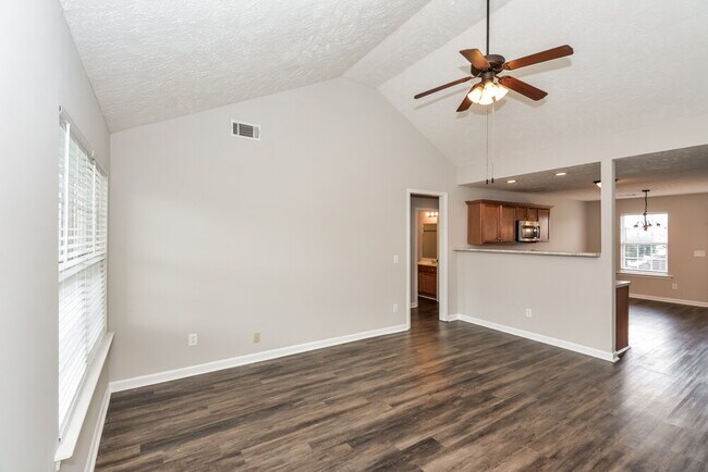 Building Photo - 1045 Tammy Sue Ln