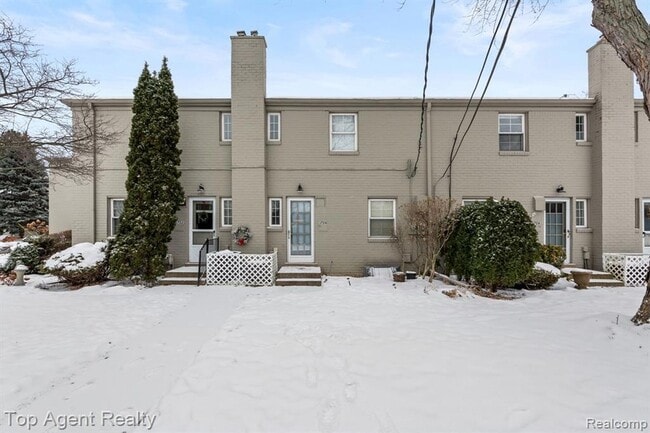 Building Photo - 1724 Graefield Rd