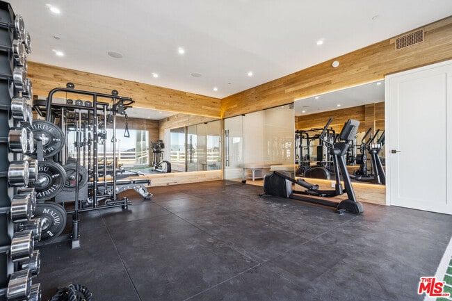 Building Photo - 265 Westlake Blvd