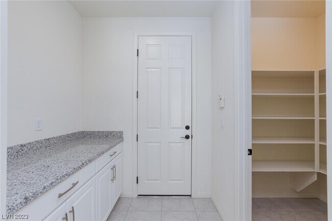 Building Photo - 10117 Heron Lake Ave