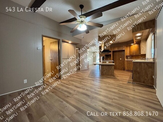 Building Photo - 543 La Cresta Dr