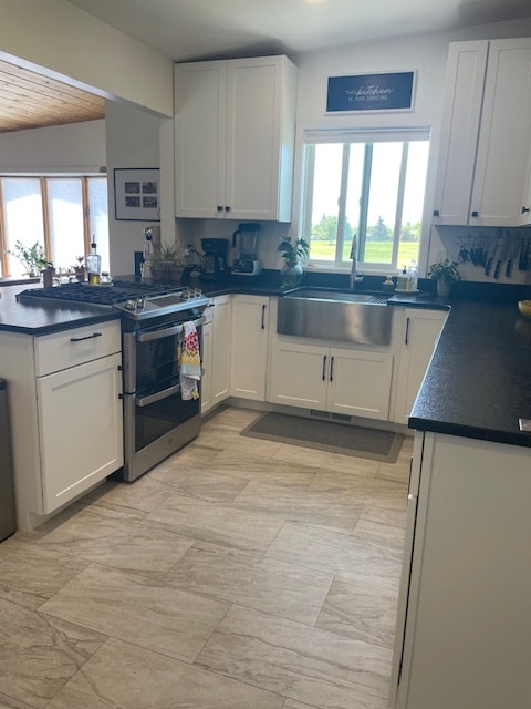 Building Photo - 3207 15th Ave S