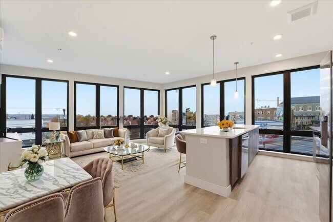 Primary Photo - 3516 John F. Kennedy Blvd