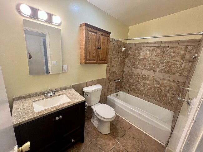 Building Photo - Remodeled 3-Bedroom Home with Modern Upgra...