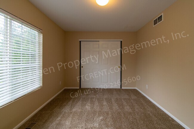 Building Photo - 6714 Autumn Ridge Dr