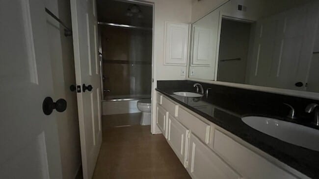 Building Photo - Elegant House in Playa Del ray