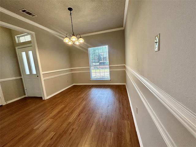 Building Photo - 7724 Sagebrush Ct N