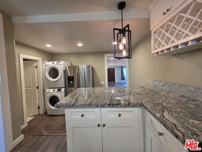 Building Photo - 375 N Avenue 52