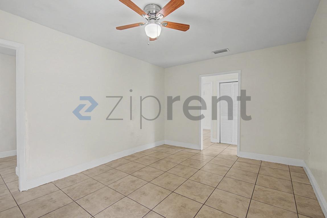 Building Photo - 943 NW 63rd St