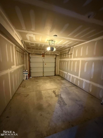 Building Photo - 27017 Carrington Pl