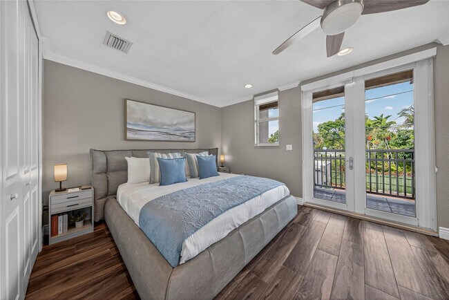 Building Photo - 1215 NE 1st St