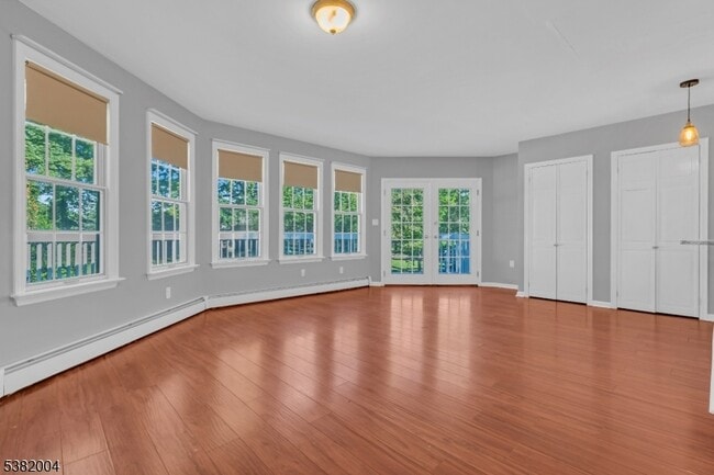 Building Photo - 16 Brooklake Rd