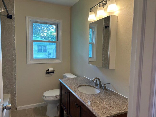 Building Photo - 2814 NY-94