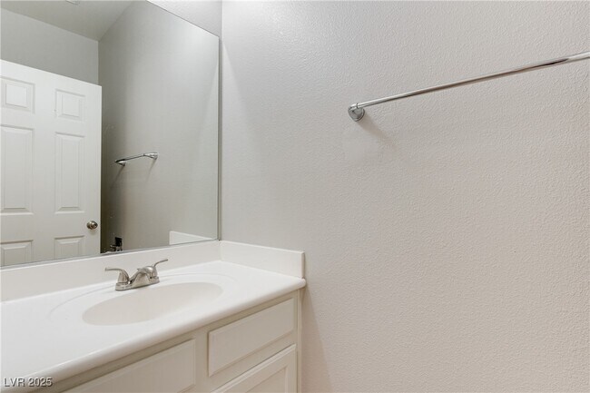 Building Photo - 171 Apache Tear Ct