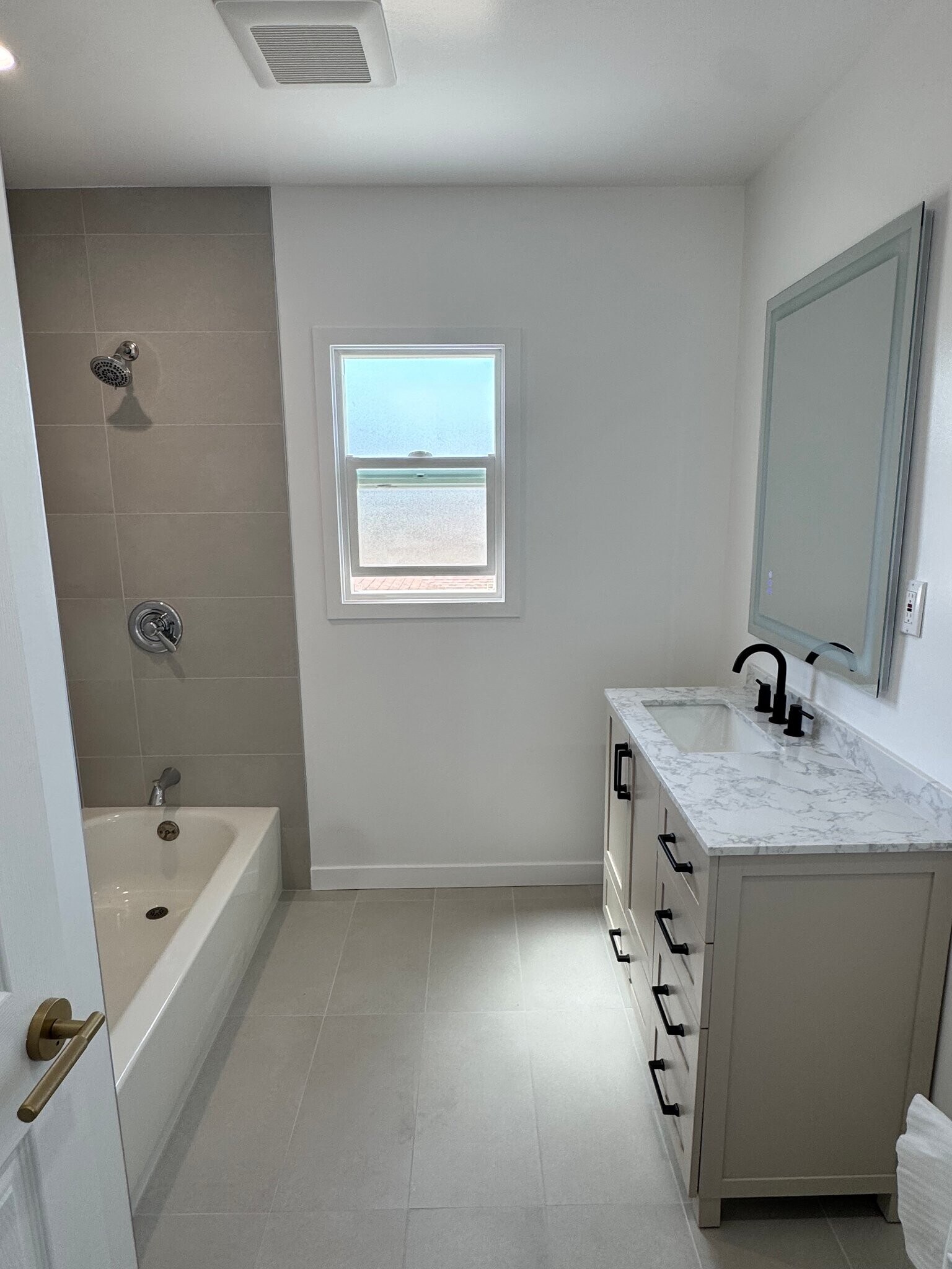 Building Photo - 911 S Atlantic Blvd