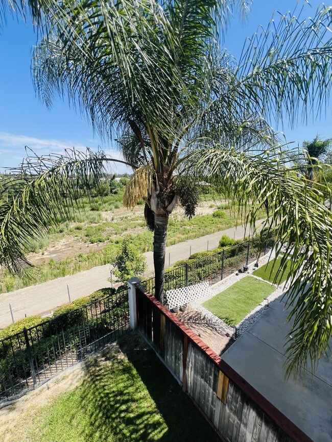 Building Photo - 32382 Gardenvail Dr