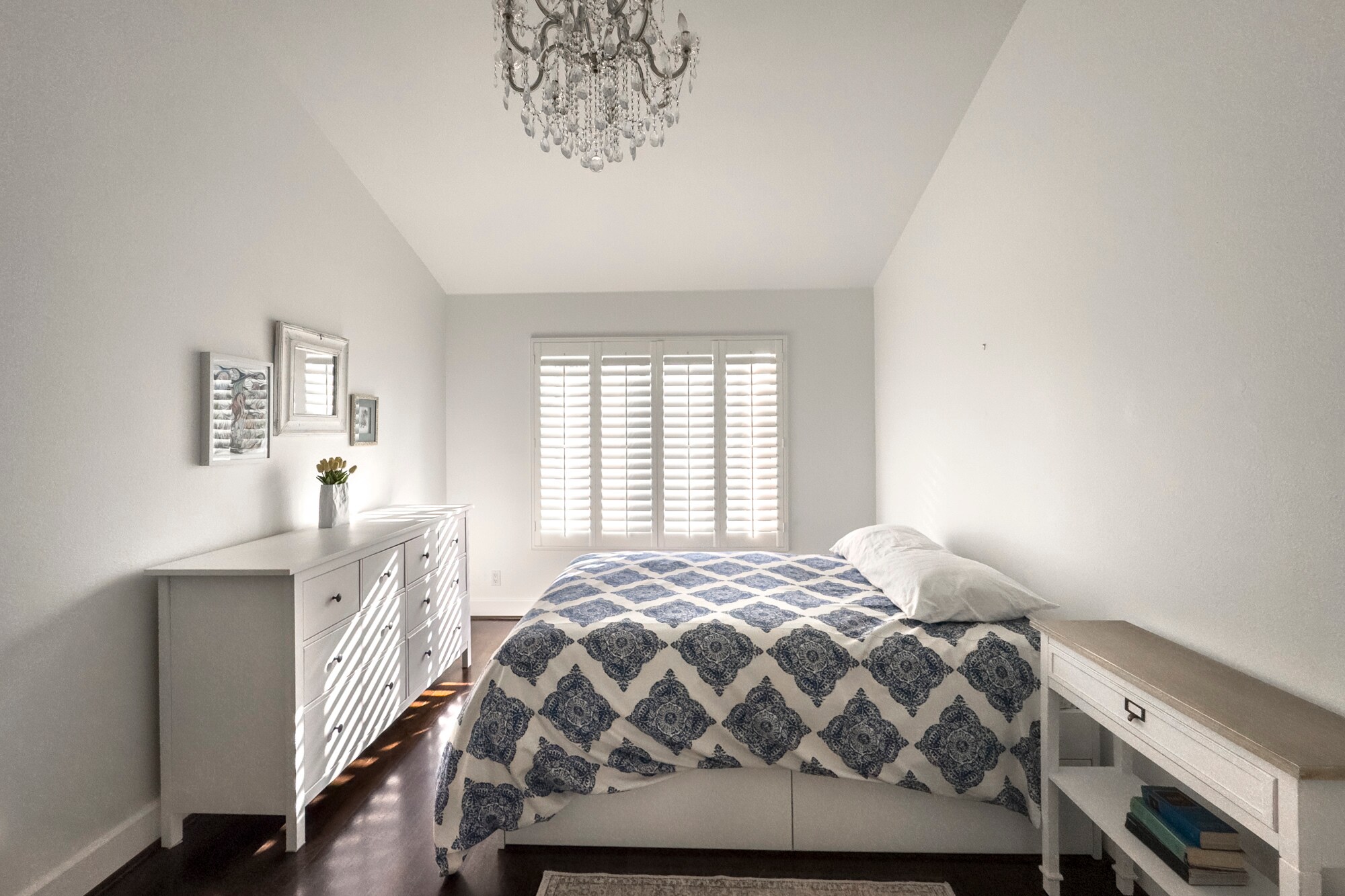 Building Photo - 4505 Carpinteria Ave