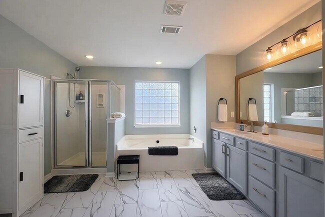 Building Photo - 116 Kelsey Glen Ln