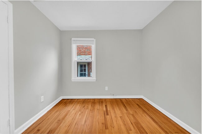 Building Photo - 4016 Verona Rd