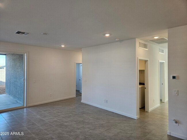 Building Photo - 3476 Ellie Trl