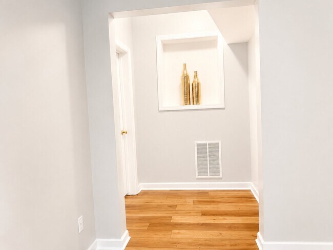 Building Photo - 733 Miller Run