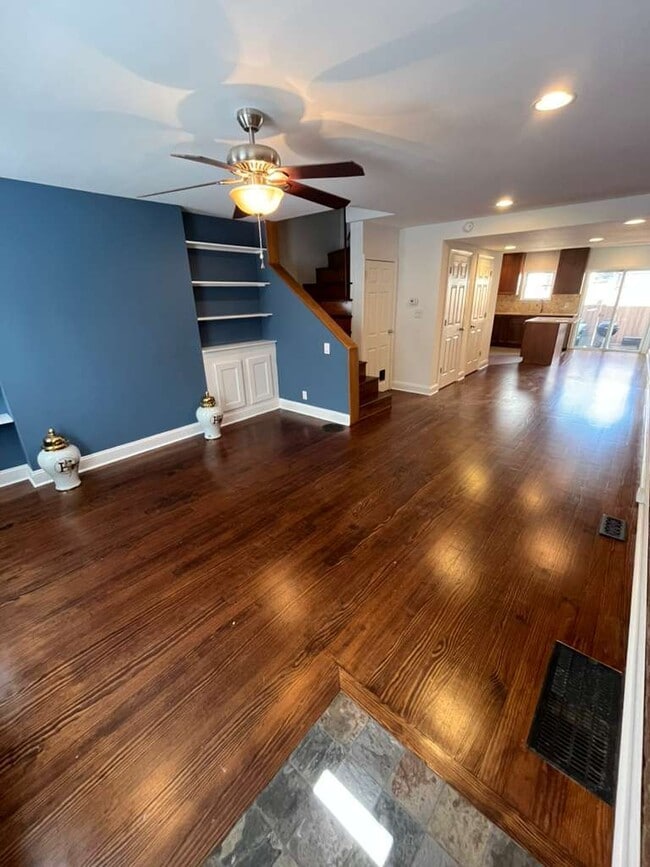 Building Photo - 2033 Kater St