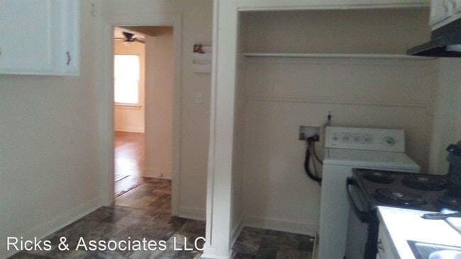 Building Photo - 2 br, 1 bath House - 3408 Stockton Street