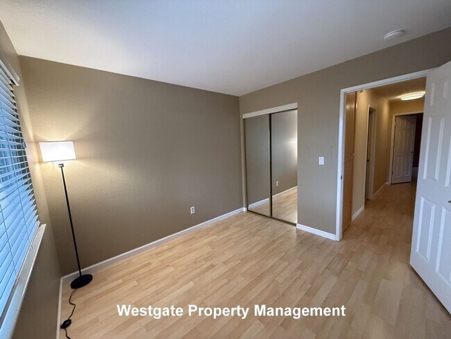 Building Photo - 1613 Perseus Ct