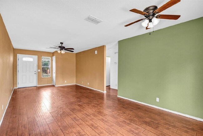 Building Photo - 15006 Mossycup Ln