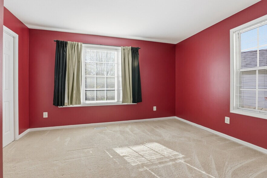 Building Photo - 8341 Marketree Cir