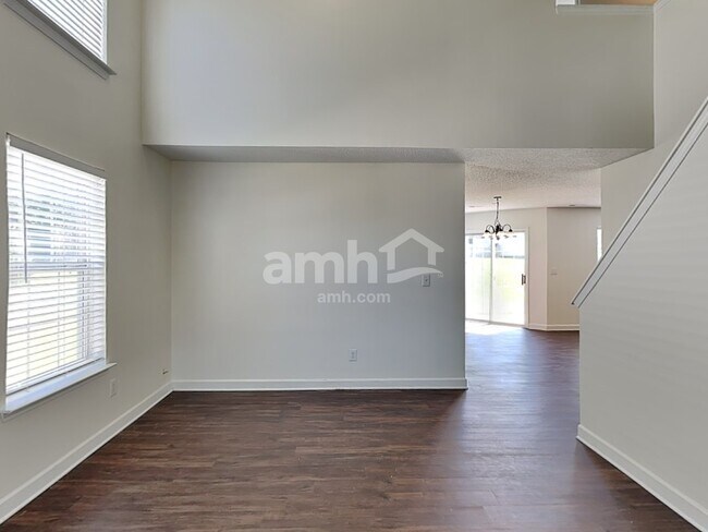 Building Photo - 710 Woodington Ln