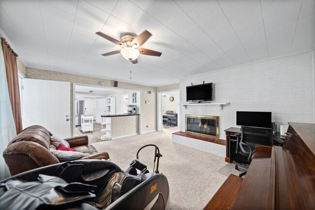 Building Photo - 3424 Leland Cir