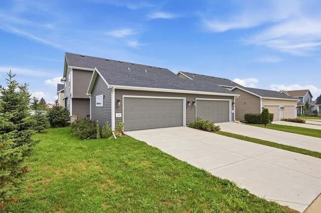 Building Photo - 6158 Driscoll Dr