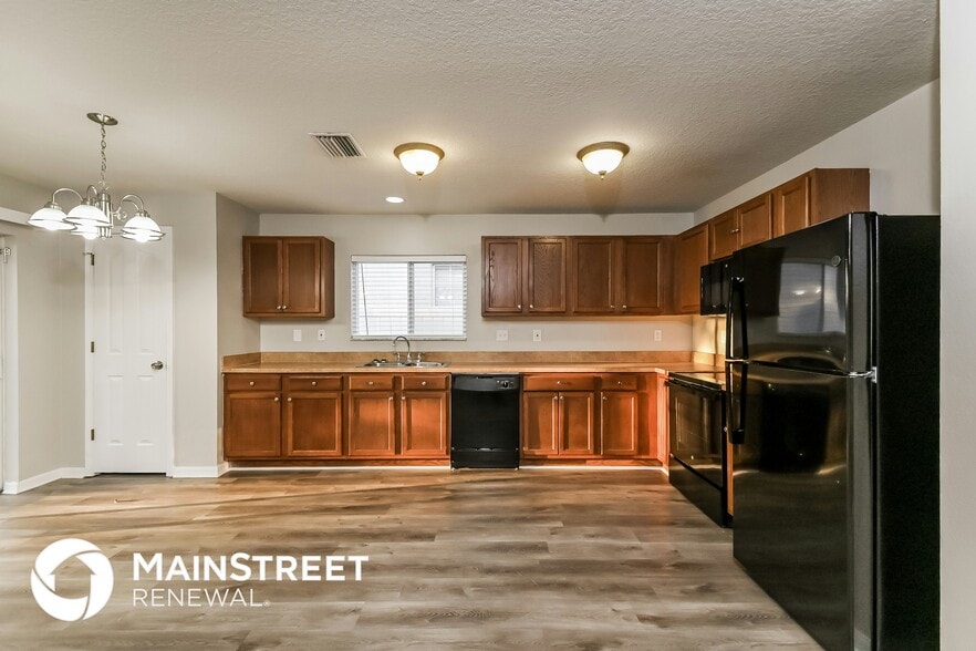 Building Photo - 310 Crichton St