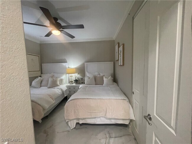 Building Photo - 9081 Albion Ln S