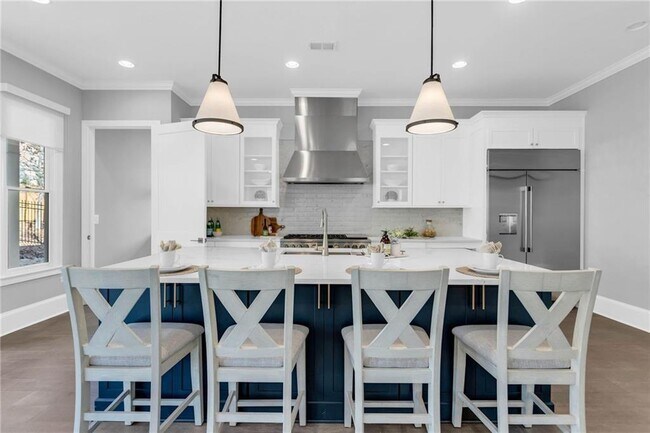 Building Photo - 909 Sunny Meadows Ln