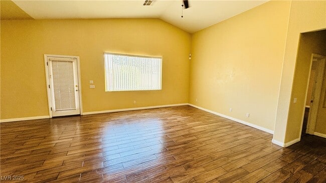Building Photo - 3846 Waynesvill St
