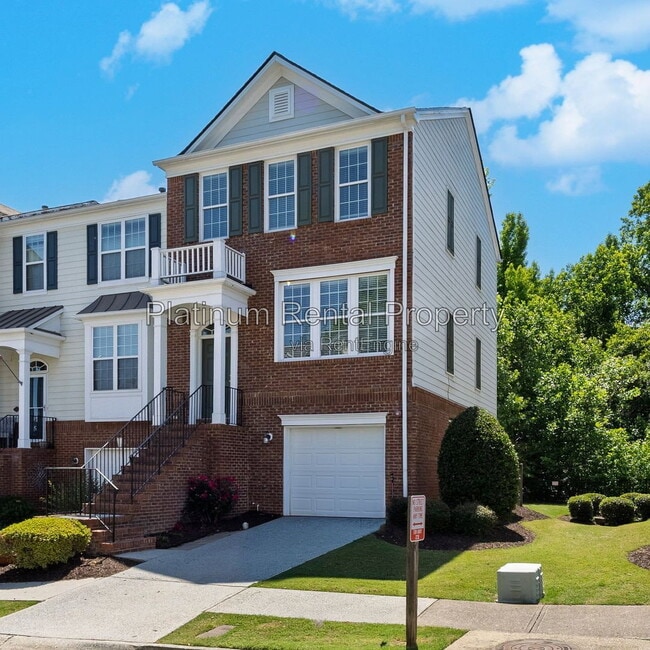 Building Photo - 221 Balaban Cir
