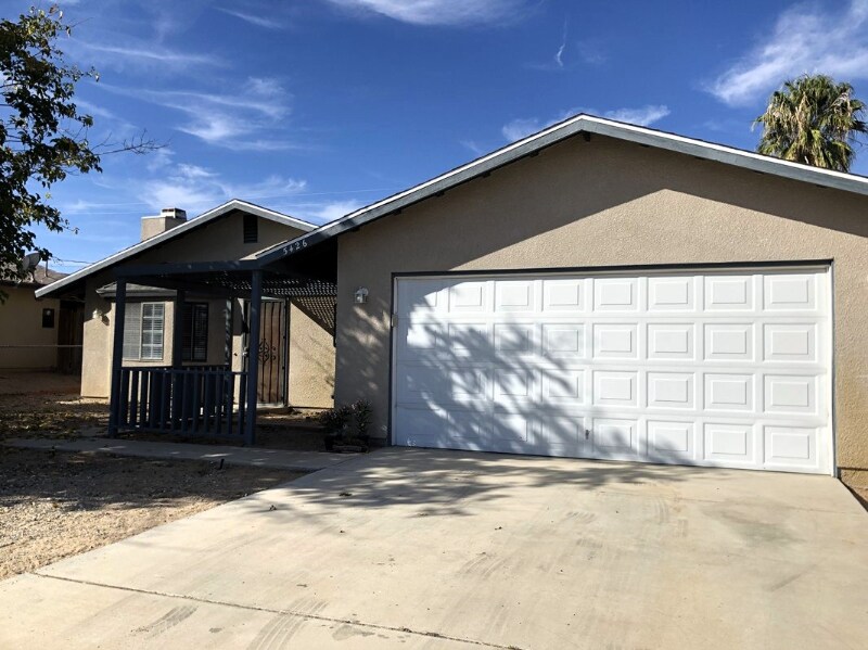 Building Photo - 5426 Mariposa Ave