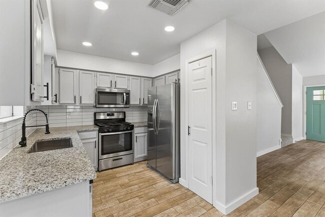 Building Photo - 10613 Archdale Dr