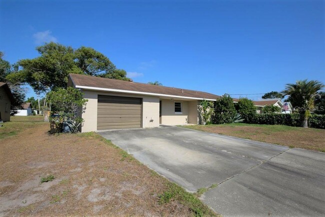 Building Photo - 124 Lakeview Dr