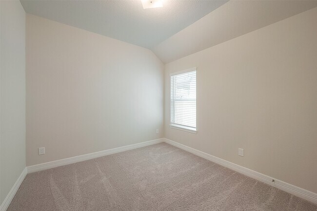 Building Photo - 40712 Guillemont Ln