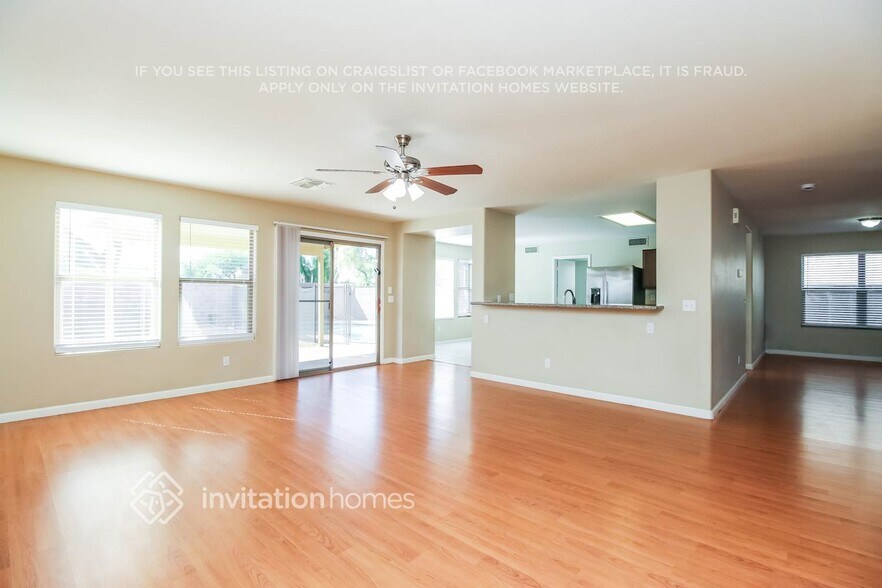 Building Photo - 4125 E Hide Trail