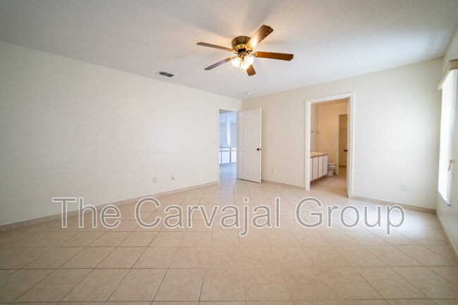 Building Photo - 1215 Kempton Chase Pkwy