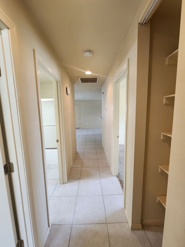 Building Photo - Great Home Close to Downtown **$150 off 1st Month Rent Move In Special**